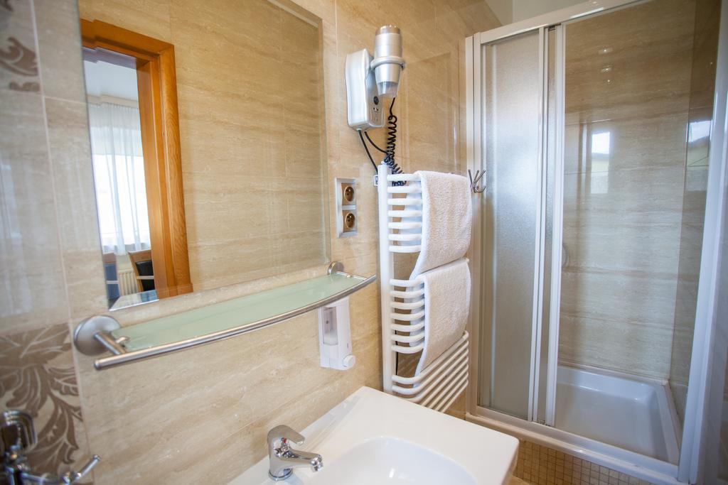 Villa Anna Gdansk - Noclegi Rooms - Free Parking חדר תמונה